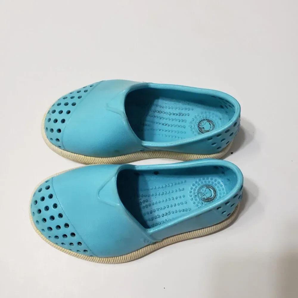 Native Kids Girl 5‎ Bright Blue Breathable Comfort Shoes Eyelet Details Water